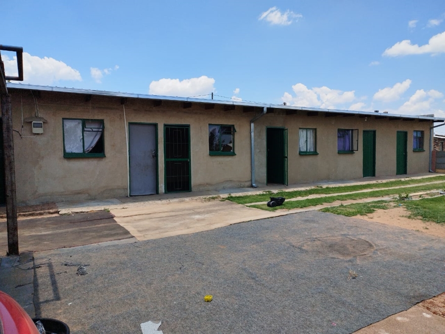 6 Bedroom Property for Sale in Zamdela Free State